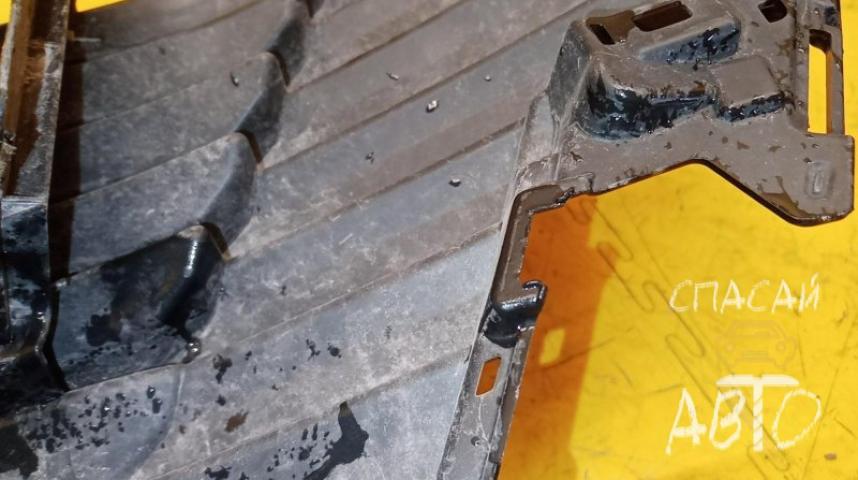 Toyota Corolla E21 Решетка в бампер