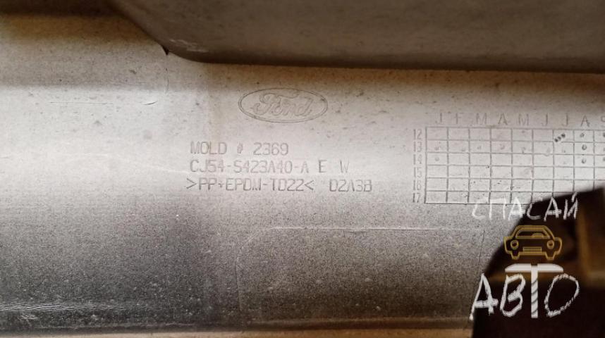 Ford Kuga II Накладка двери багажника