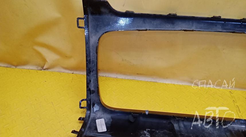 Mercedes-Benz W463 G-klasse Решетка радиатора