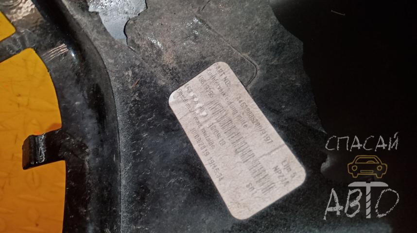 Mercedes-Benz W463 G-klasse Решетка радиатора