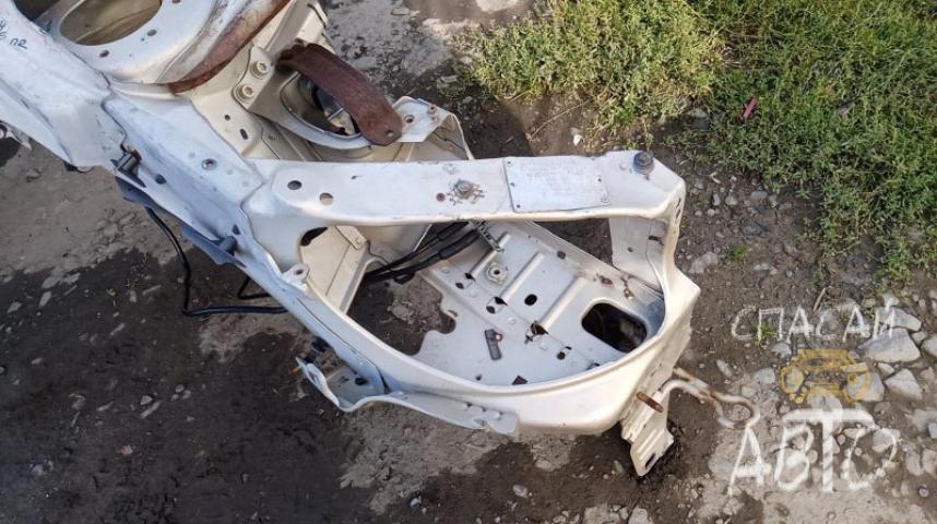 Peugeot 206 Лонжерон передний правый