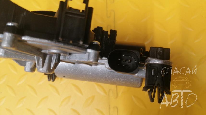 Volkswagen Passat (B8) Доводчик двери