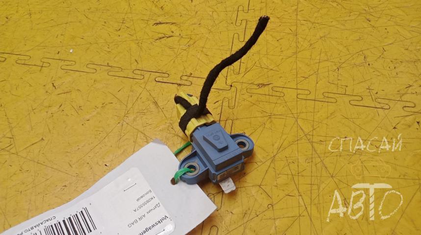 Volkswagen Golf V Датчик AIR BAG