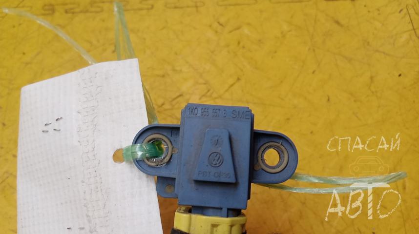 Volkswagen Golf V Датчик AIR BAG