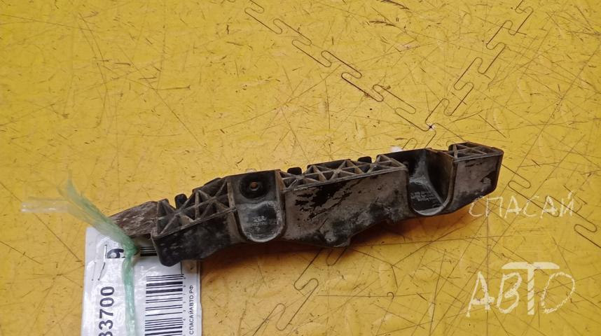 Hyundai Elantra Кронштейн переднего бампера