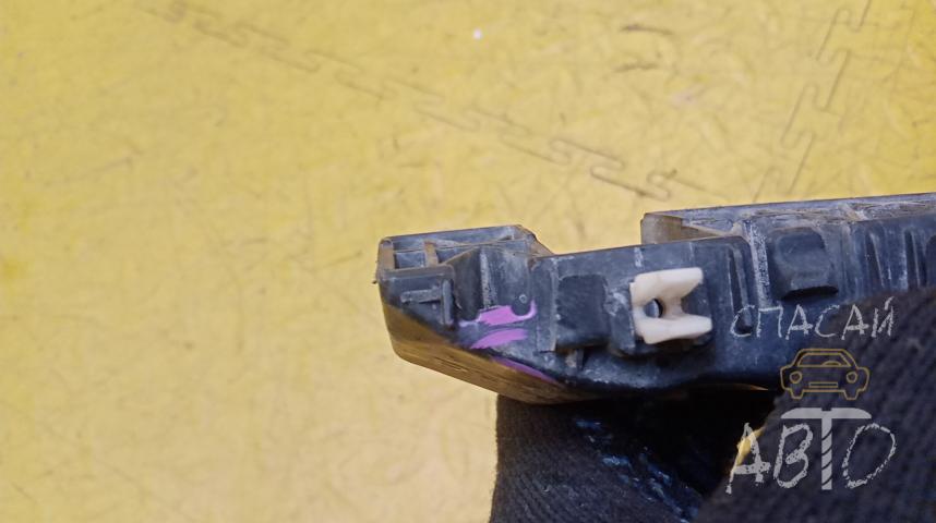 Hyundai Elantra Кронштейн переднего бампера