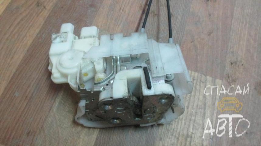Subaru Legacy Outback (B13) Замок двери передней правой