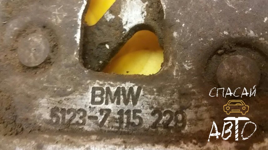 BMW 5-серия E60/E61 Замок капота - OEM 51237115229