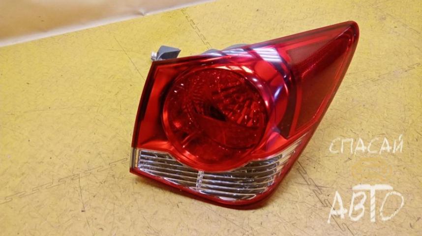 Chevrolet Cruze Фонарь задний