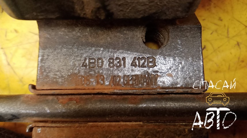 Audi A6 (C5) Петля двери передней правой нижняя - OEM 4B0831412B