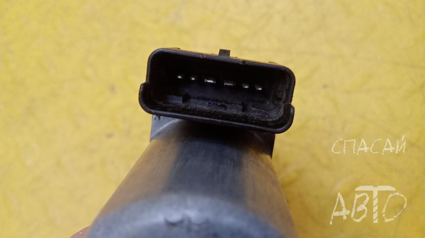 Nissan Navara (D40) Моторчик стеклоподъемника