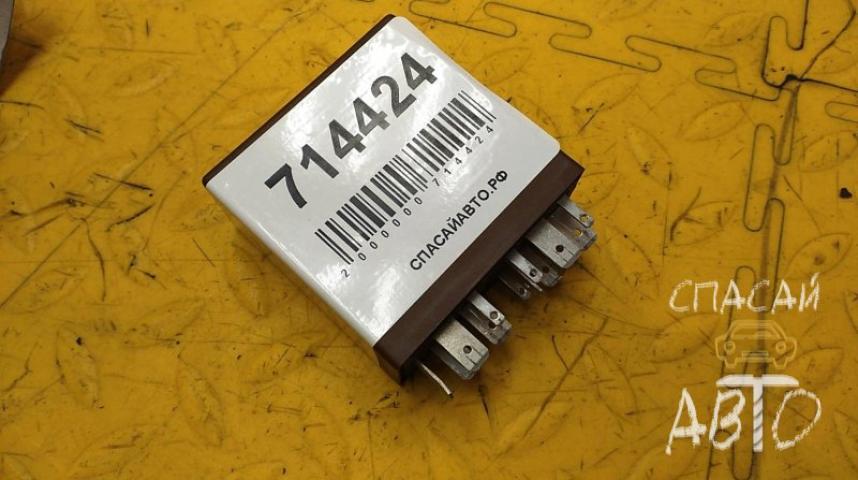 Audi TT(8J3) Реле