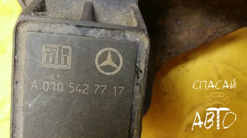 Mercedes-Benz W210 E-klasse Датчик регулировки дорож. просвета - OEM A0105427717