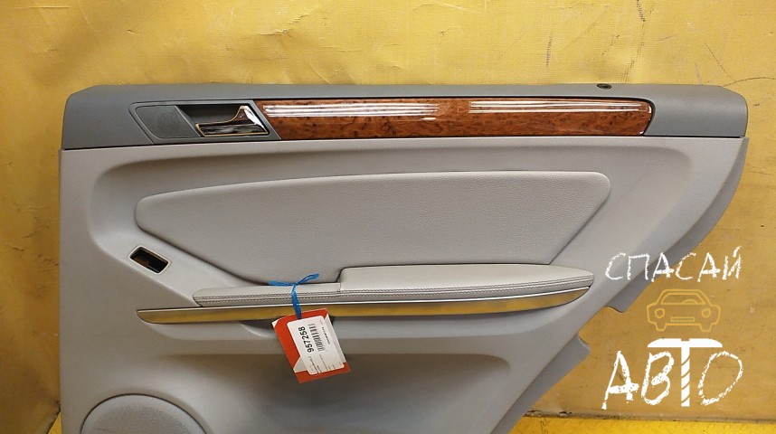 Mercedes-Benz GL-Class X164 Обшивка двери задней правой - OEM A1647300870
