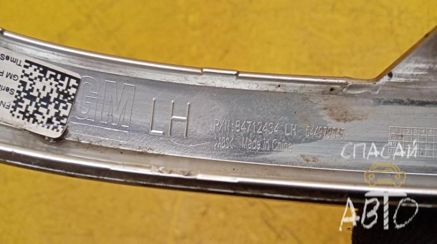 Cadillac Escalade III Молдинг заднего бампера