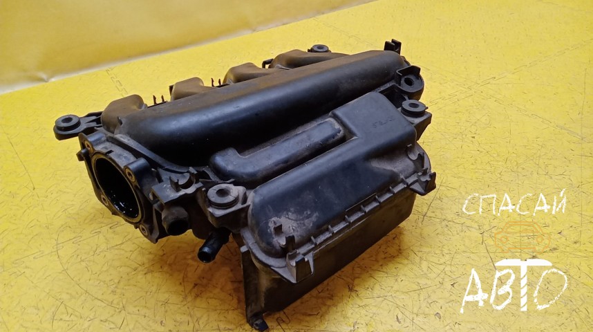 Renault Megane II Коллектор впускной - OEM 8200275053