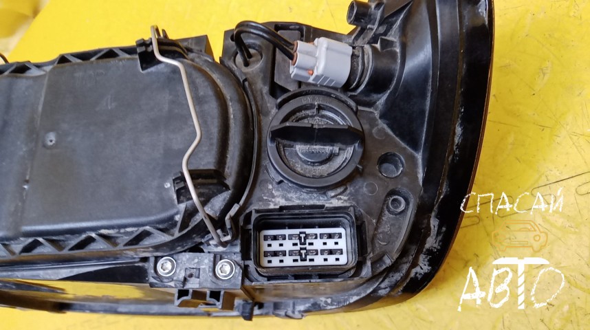 Volvo S40 Фара правая - OEM 30698890