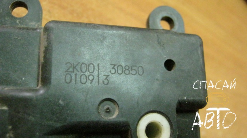 Nissan Primera P12E Моторчик заслонки печки - OEM 2K00130850