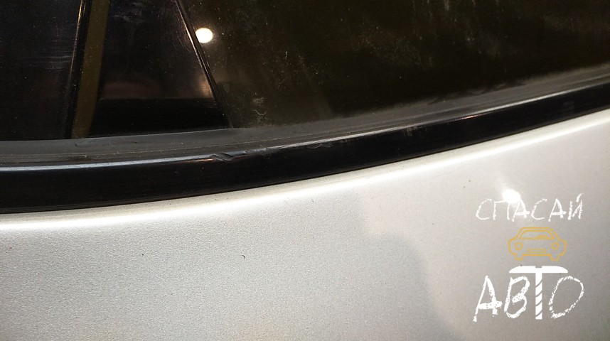 Nissan Murano (Z50) Накладка стекла заднего правого (бархотка) - OEM 82820CA000