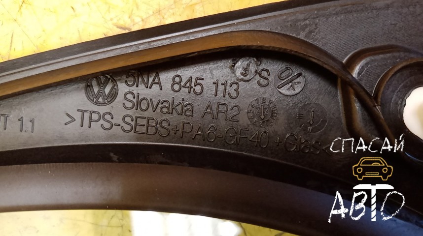 Volkswagen Tiguan Стекло двери передней левой - OEM 5NA845113F