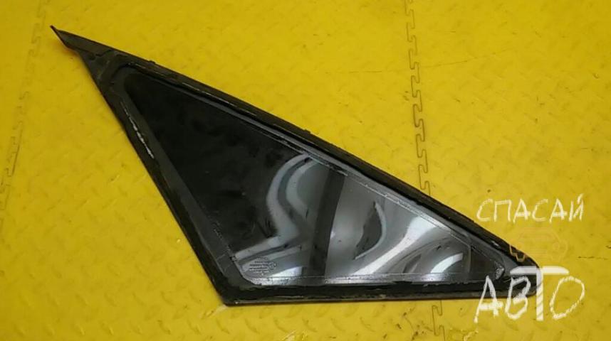 Audi A6 (C4) Стекло двери задней правой (форточка)
