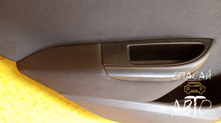 Opel Astra J Обшивка двери задней левой