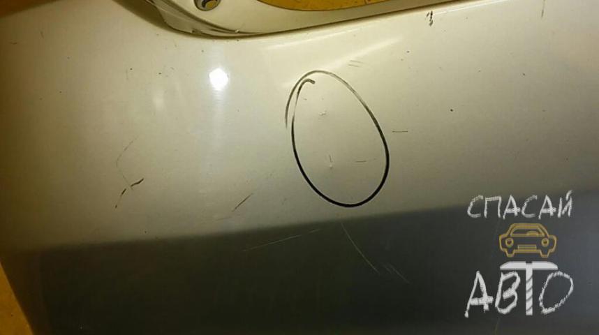 Toyota Prius Бампер задний