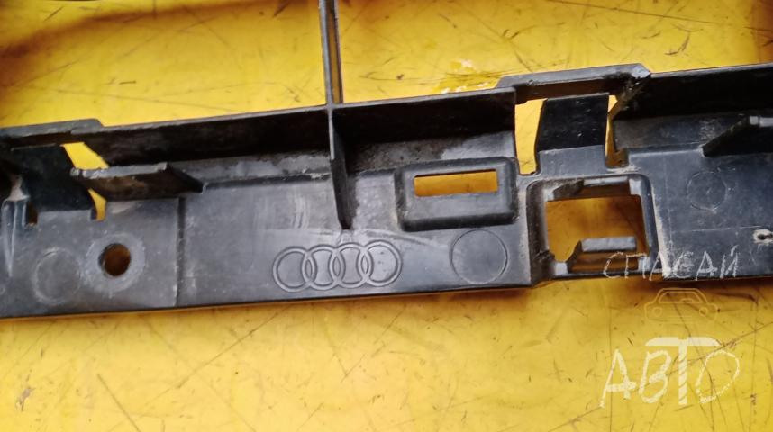 Audi Q3 Решетка в бампер
