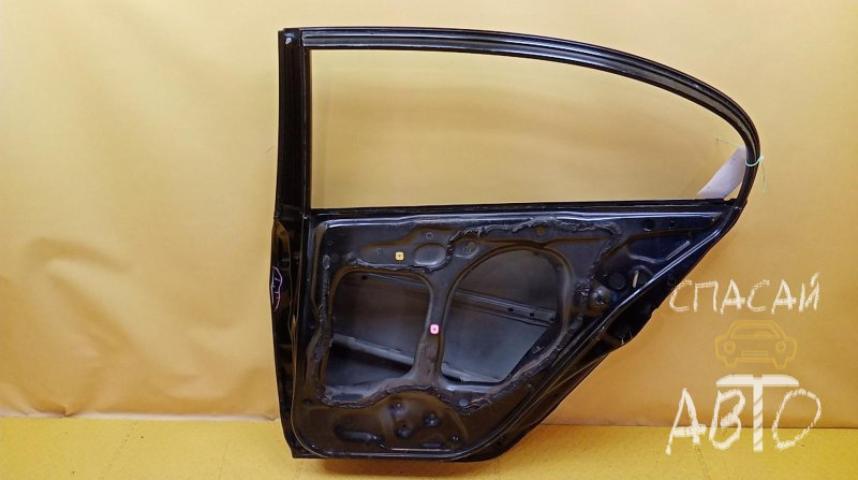 Honda Civic 4D Дверь задняя правая