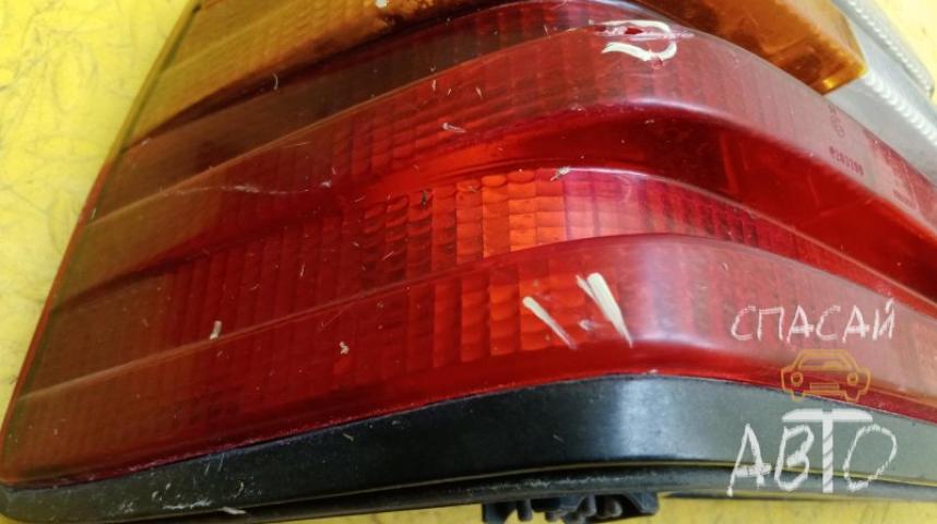 Mercedes-Benz W124 Фонарь задний