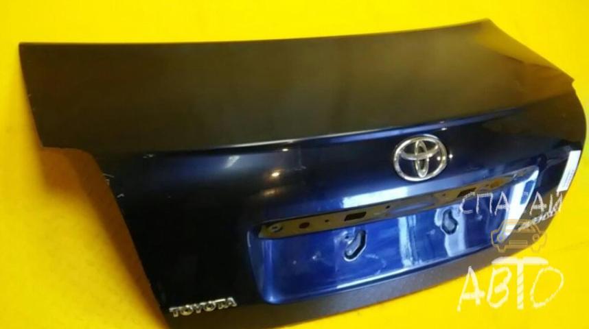 Toyota Avensis II Крышка багажника