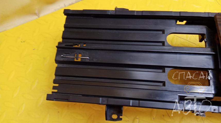 Land Rover Range Rover IV Подстаканник