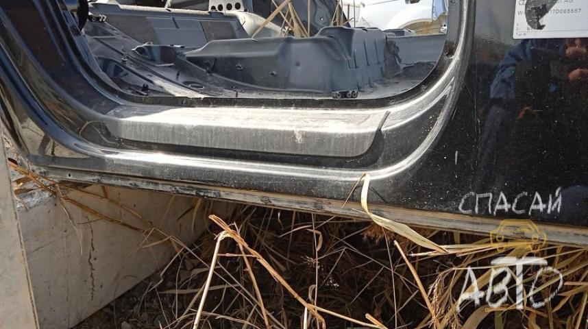 Audi Q7 (4L) Порог со стойкой правый
