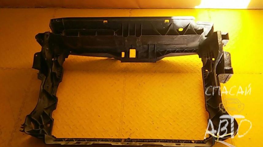 Volkswagen Tiguan Панель передняя