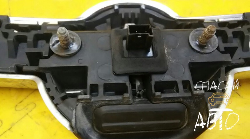 Opel Insignia Накладка крышки багажника - OEM 13244388