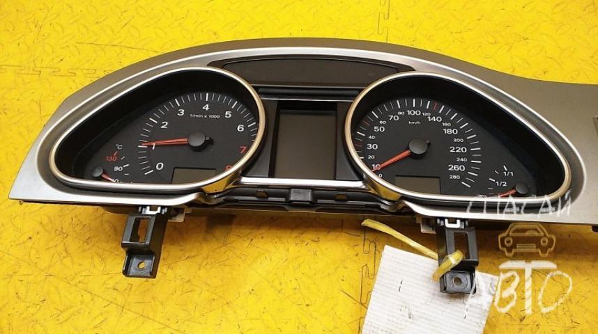 Audi Q7 (4L) Панель приборов