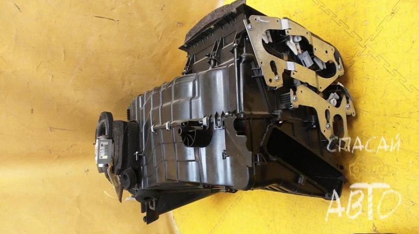 Audi Q7 (4L) Корпус отопителя