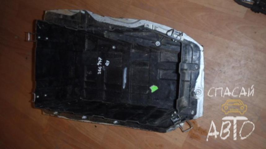 Audi Q7 (4L) Крепление АКБ (корпус, крышка, подставка)