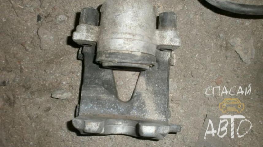 Skoda Octavia (A5 1Z-) Суппорт передний