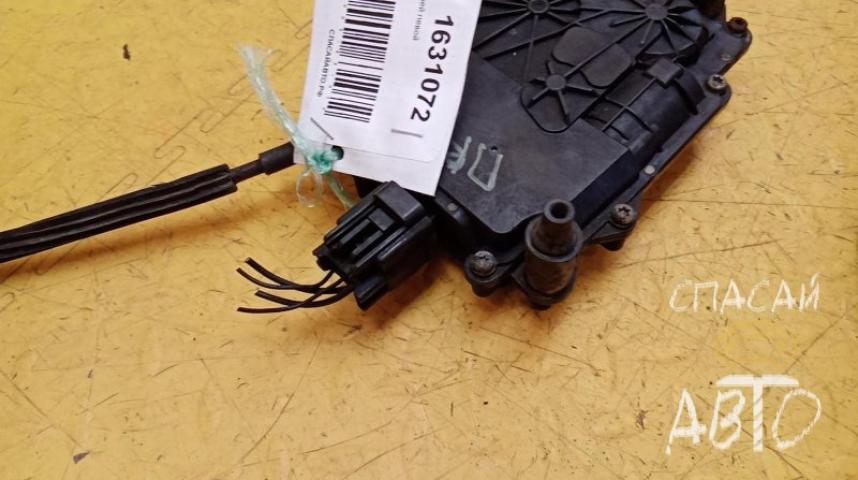 Land Rover Range Rover 4 Активатор замка двери передней левой