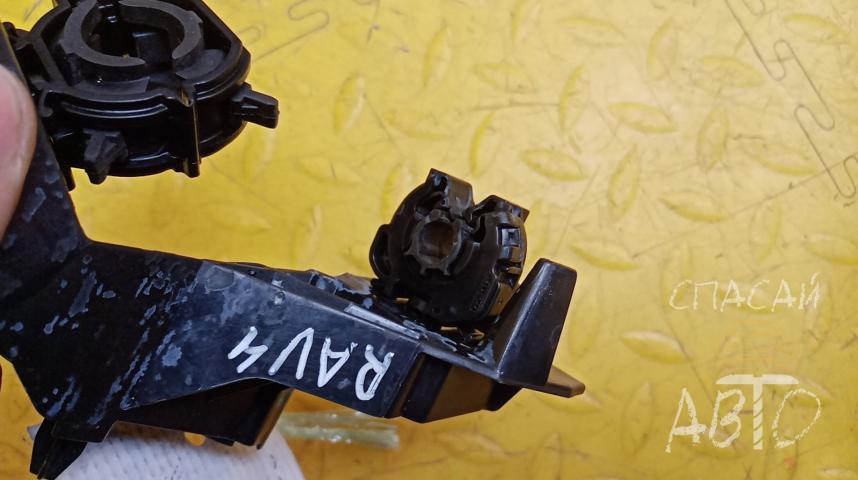 Toyota RAV 4 (40) Кронштейн (сопут. товары)