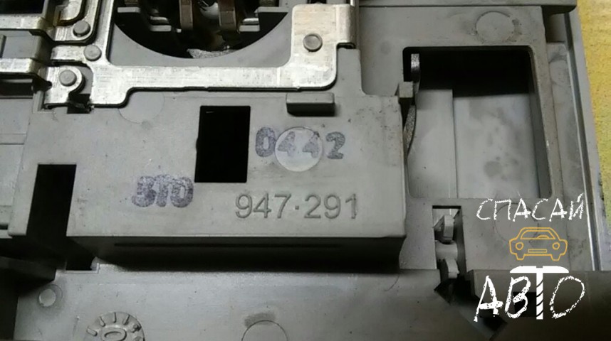 Skoda Superb II Плафон салонный - OEM 3T0947291