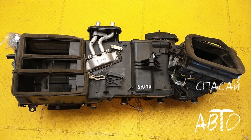 Mercedes-Benz W163 M-klasse (ML) Корпус отопителя - OEM A1638202362