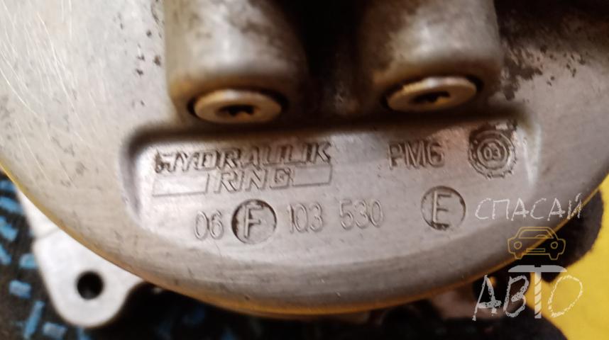 Volkswagen Passat (B6) Крышка двигателя
