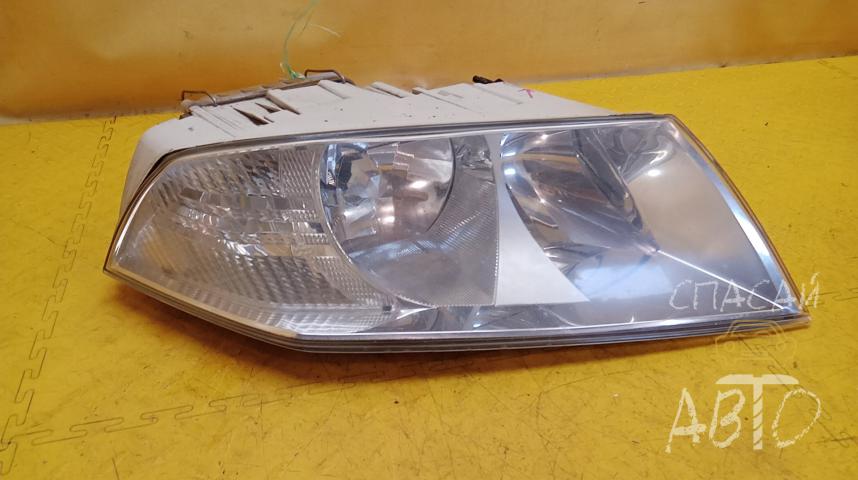 Skoda Octavia (A5 1Z-) Фара правая