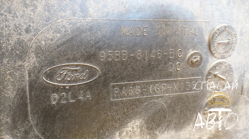 Ford Mondeo II Диффузор вентилятора - OEM 93BB8146DC