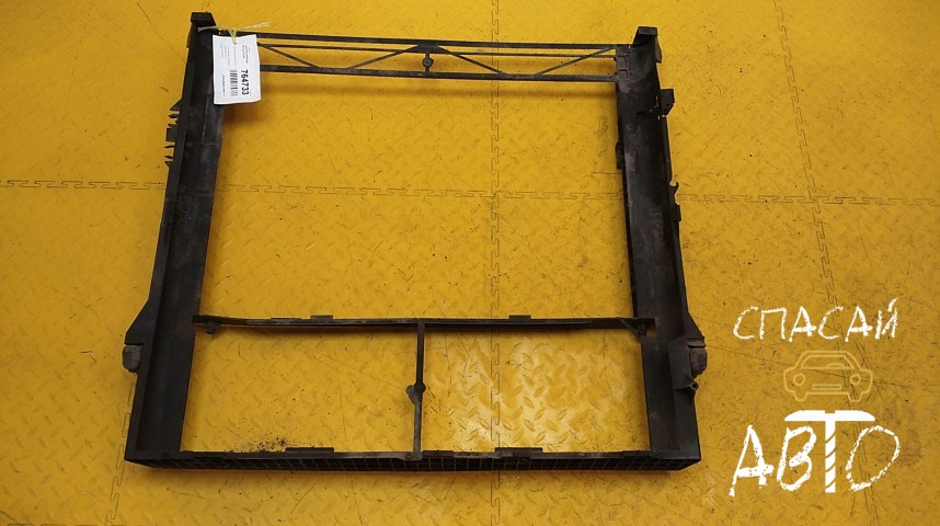 Land Rover Range Rover III (LM) Кронштейн радиатора - OEM PCN500050