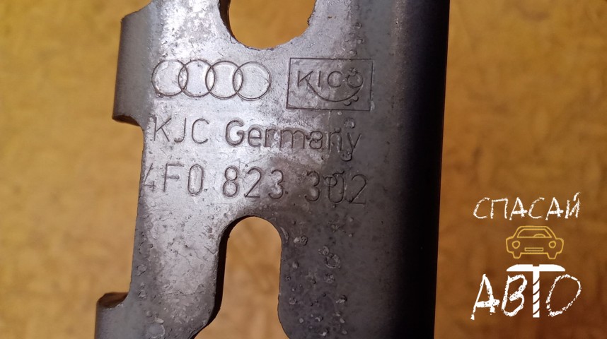 Audi A6 (C6,4F) Петля капота - OEM 4F0823302