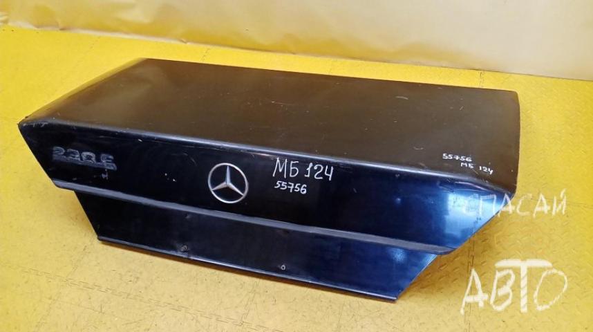Mercedes-Benz W124 Крышка багажника
