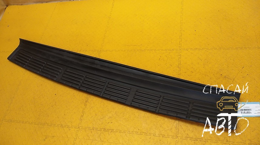 Toyota Land Cruiser (200) Накладка заднего бампера - OEM 5216260040